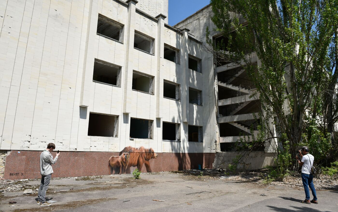 Селфи из Чернобыля: зона отчуждения набирает популярность у туристов - фото  - 13.06.2019, Sputnik Таджикистан