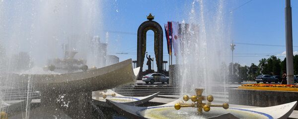 Украшение города Душанбе перед саммитом лидеров стран Совещания по взаимодействию и мерам доверия в Азии - Sputnik Таджикистан