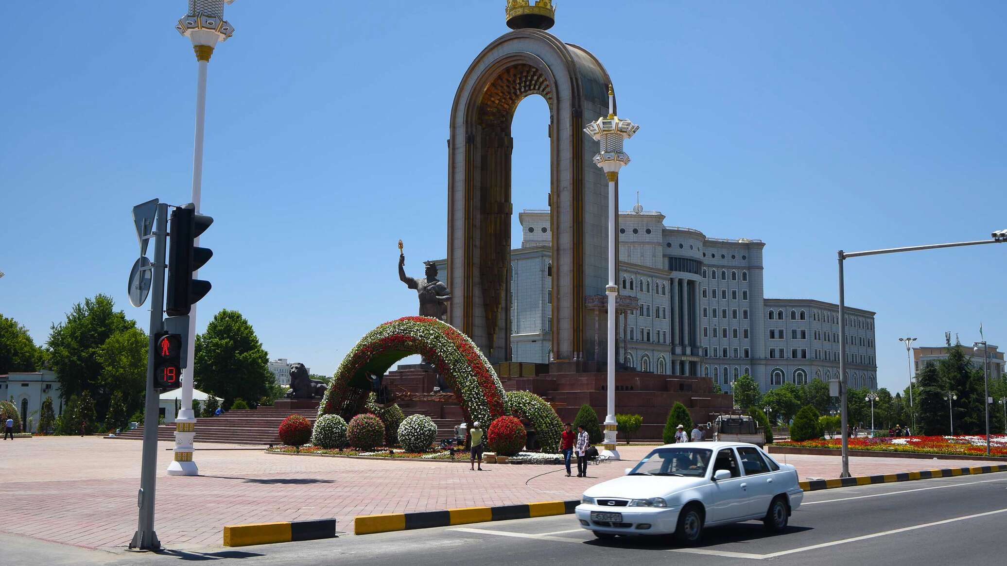 Пагөда душанбе. Душанбе столица 2022. Таджикистан город Душанбе. Столица Душанбе столица Таджикистана. Современный Душанбе столица Таджикистана.