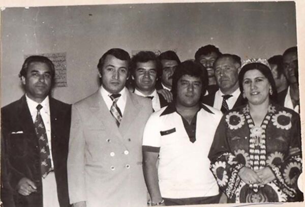 Хотироти Ҷӯрабек Муродов аз мулоқоте, ки бо Аҳмад Зоҳир як моҳ пеш аз маргаш дошт - Видео - Sputnik Тоҷикистон