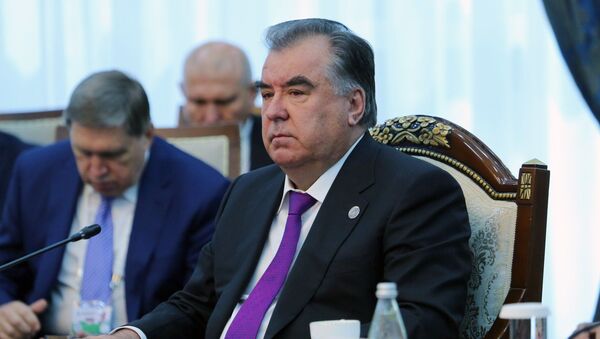 Эмомали Рахмон на заседании Совета глав государств–членов ШОС в Бишкеке - Sputnik Таджикистан