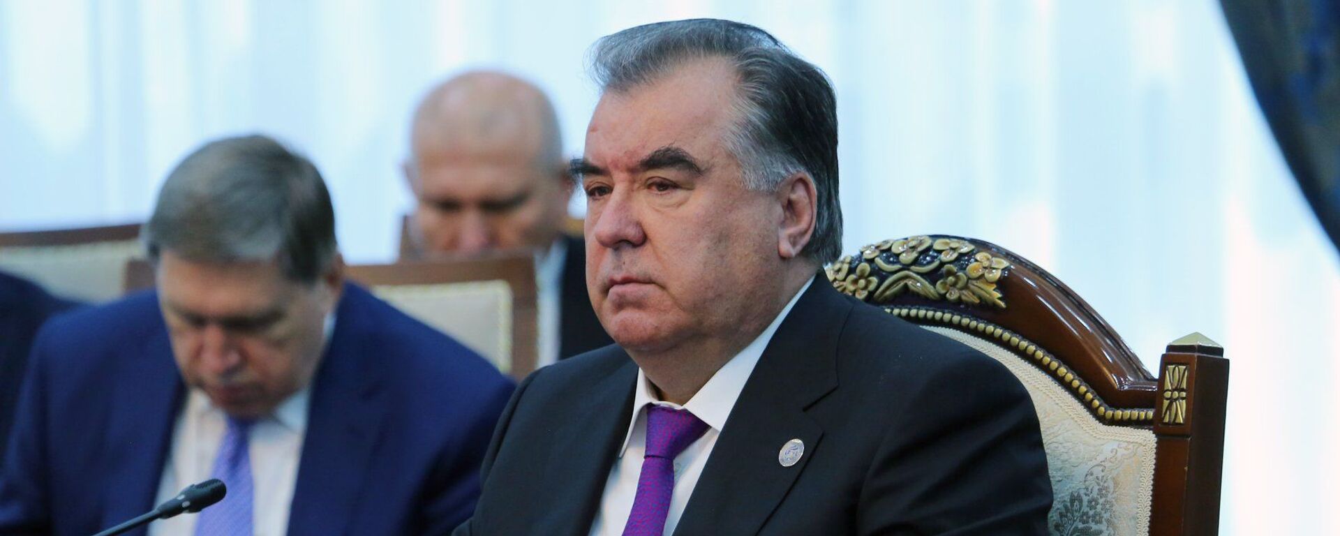 Эмомали Рахмон на заседании Совета глав государств–членов ШОС в Бишкеке. Архивное фото - Sputnik Таджикистан, 1920, 29.08.2025
