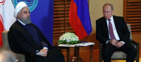 Президент РФ В. Путин на саммите ШОС в Китае - Sputnik Таджикистан