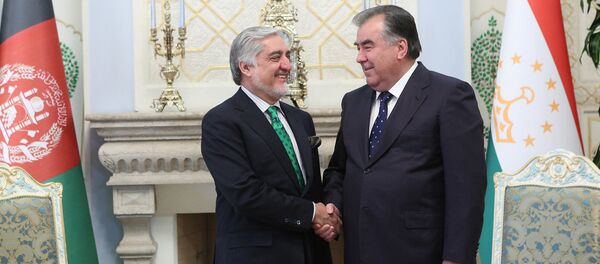 Абдулло Абдулло министр иностранных дел Афганистана и президент Таджикистана Эмомали Рахмон Абдулло Абдулло министр иностранных дел Афганистана и президент Таджикистана Эмомали Рахмон - Sputnik Таджикистан