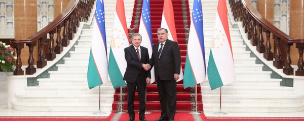 Президент Республики Таджикистан Эмомали Рахмон и президент Узбекистана Шавкат Мирзиеев - Sputnik Таджикистан