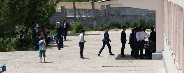 Школьники в Таджикистане, архивное фото - Sputnik Таджикистан