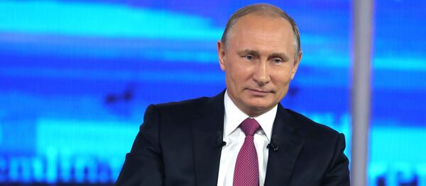 LIVE_СПУТНИК: Прямая линия с Владимиром Путиным LIVE_СПУТНИК: Прямая линия с Владимиром Путиным - Sputnik Тоҷикистон