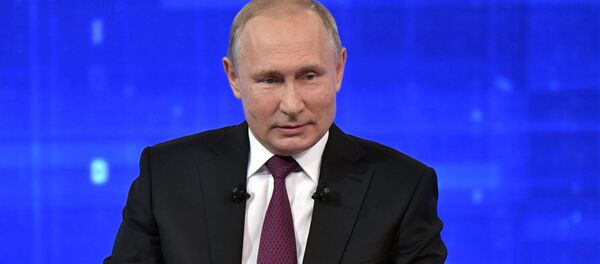 Прямая линия с президентом РФ Владимиром Путиным - Sputnik Таджикистан