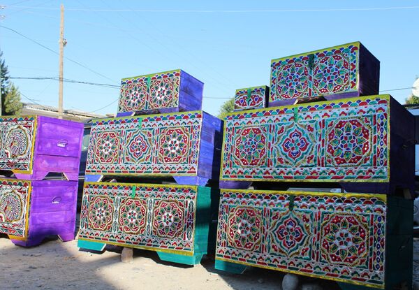 Зани сандуқсоз Муҳаббат: мероси падар хоҳӣ, касби падар омӯз - Sputnik Тоҷикистон