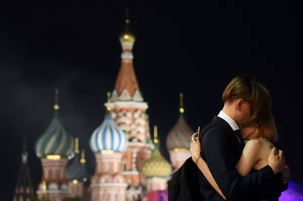 Соли 2019 макотиби Русияро 650 ҳазор нафар хатм мекунанд Соли 2019 макотиби Русияро 650 ҳазор нафар хатм мекунанд - Sputnik Тоҷикистон