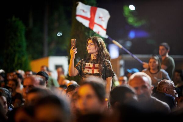 Обойдемся без русских: что творится в Тбилиси после протестов - взгляд изнутри - Sputnik Таджикистан