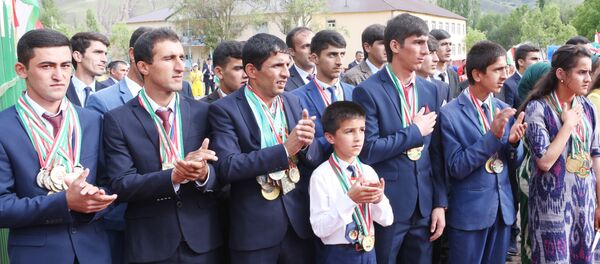 Молодые спортсмены Раштского района Таджикистана - Sputnik Таджикистан