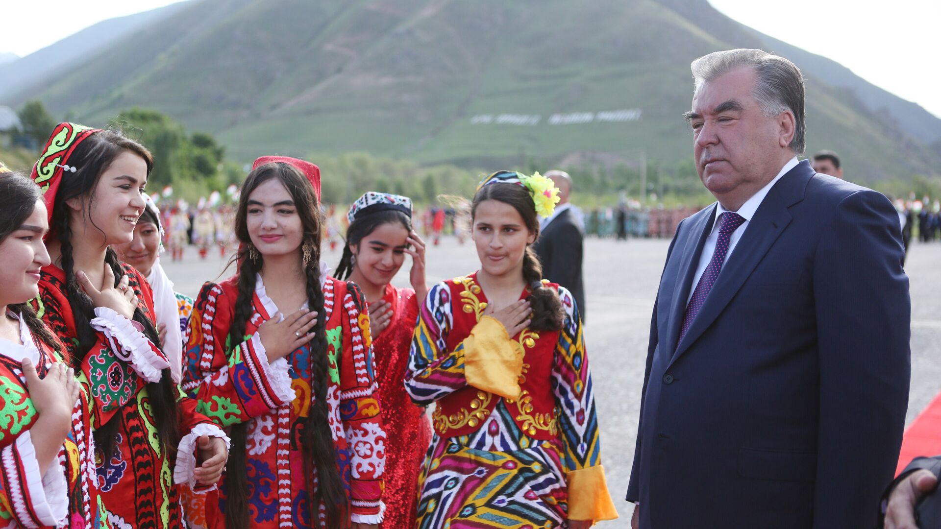 Таджикистан празднует День национального единства - Sputnik Таджикистан, 1920, 21.05.2021