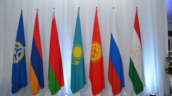 Флаги стран участниц ОДКБ - Sputnik Таджикистан