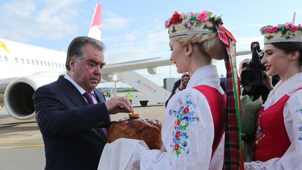Официальный визит президента Таджикистана Эмомали Рахмона в Минск - Sputnik Тоҷикистон