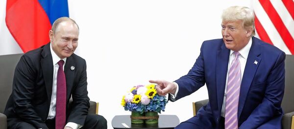 Трамп говорит Путину: не вмешивайтесь в президентские выборы в США - Sputnik Таджикистан