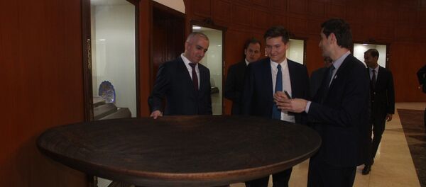 Боздиди Шоҳзода Алӣ Муҳаммад Оқохон аз Осорхонаи миллии Тоҷикистон - Sputnik Тоҷикистон