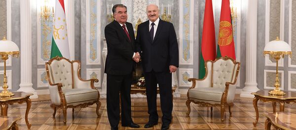 Президент Беларуси Александр Лукашенко и президент Таджикистана Эмомали Рахмон - Sputnik Таджикистан