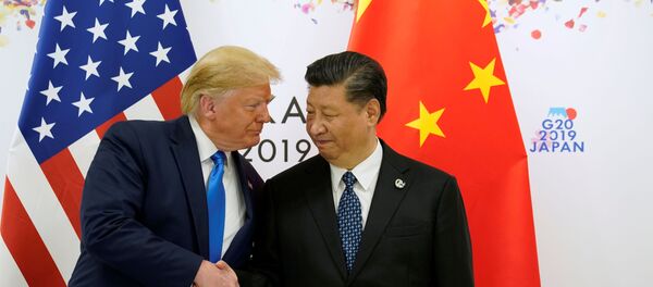 Президент США Дональд Трамп и лидер Китая Си Цзиньпин - Sputnik Таджикистан