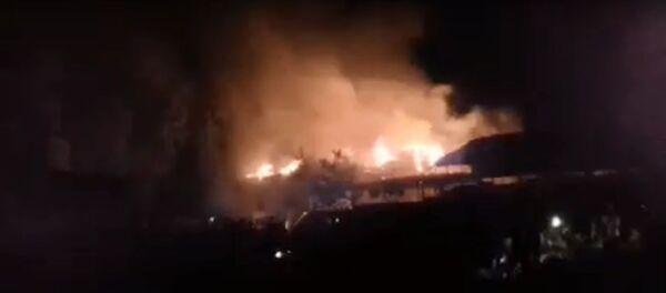 Пожар на рынке Билол в Форхоре - Sputnik Таджикистан