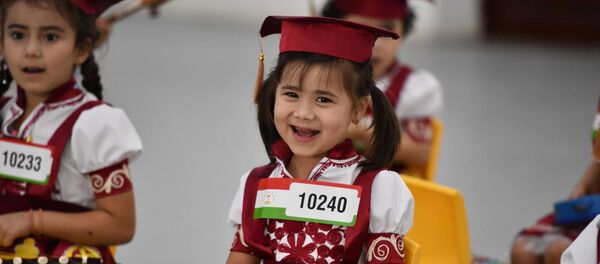 Детский ансамбль Гулоро на кастинге Central Asia's Got Talent - Sputnik Таджикистан