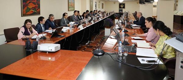 Переговоры руководства НБТ с “Standard & Poor’s”  - Sputnik Тоҷикистон