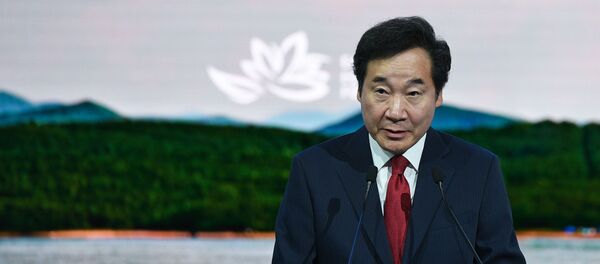 Премьер-министр Республики Кореи Ли Нак Ён - Sputnik Тоҷикистон
