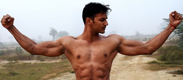 Мужчина атлетического телосложения - Sputnik Таджикистан