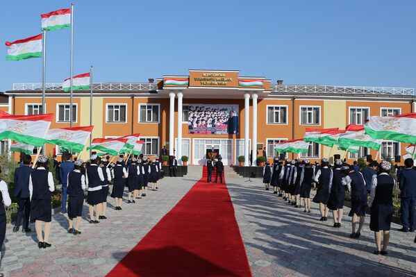 Рабочая поездка президента Таджикистана в Дангару - Sputnik Таджикистан