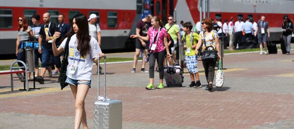 Пассажиры на вокзале, архивное фото - Sputnik Таджикистан