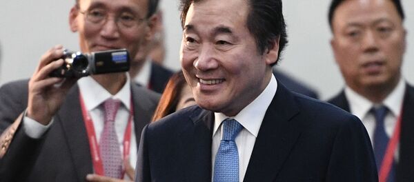 Премьер-министр Республики Кореи Ли Нак Ён, архивное фото Премьер-министр Республики Кореи Ли Нак Ён, архивное фото - Sputnik Таджикистан