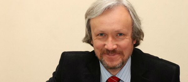 Заместитель руководителя Института стран СНГ Игорь Шишкин в эфире Sputnik  - Sputnik Таджикистан