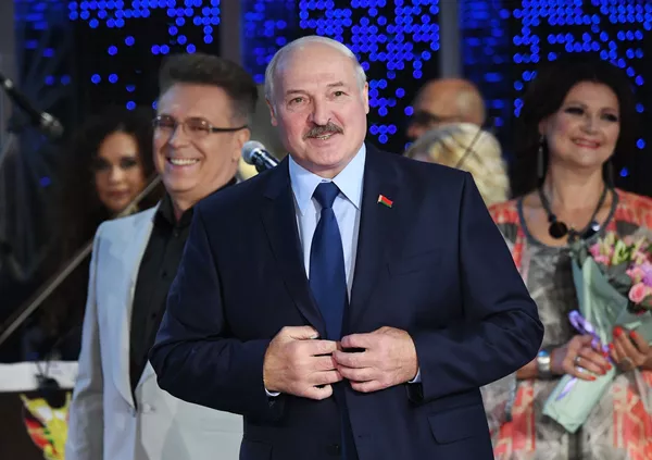 Ҷашнҳои рӯзи 12 октябр дар Тоҷикистон ва ҷаҳон Ҷашнҳои рӯзи 12 октябр дар Тоҷикистон ва ҷаҳон - Sputnik Тоҷикистон