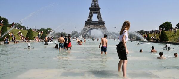 Аномальная жара в Европе Аномальная жара в Европе - Sputnik Таджикистан