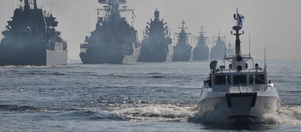 Празднование Дня ВМФ в Санкт-Петербурге Празднование Дня ВМФ в Санкт-Петербурге - Sputnik Таджикистан