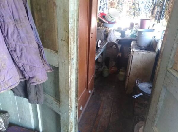 Кормандони милиса духтараки 9-соларо баста ба кати хоб дарёфтанд - акс - Sputnik Тоҷикистон