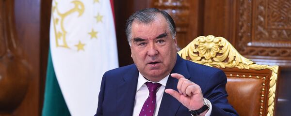 Президент Таджикистана Эмомали Рахмон - Sputnik Тоҷикистон