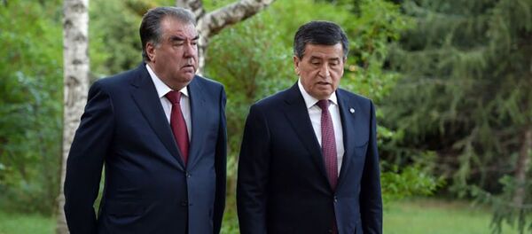 Президенты Таджикистана и Кыргызстана на переговорах Президенты Таджикистана и Кыргызстана на переговорах - Sputnik Тоҷикистон