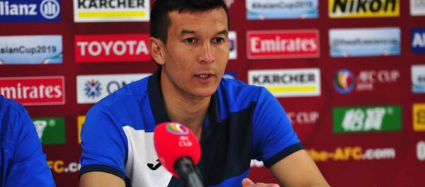 Таджикский вратарь Абдуазиз Махкамов - Sputnik Таджикистан