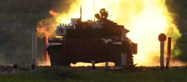 Танк Т-72Б3 команды армии Монголии Танковый биатлон - 2019 Танк Т-72Б3 команды армии Монголии Танковый биатлон - 2019 - Sputnik Таджикистан