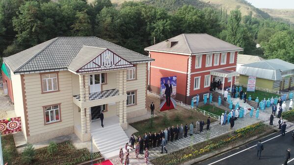 Открытие административного здания в джамоате Лохути Ховалинского района - Sputnik Тоҷикистон