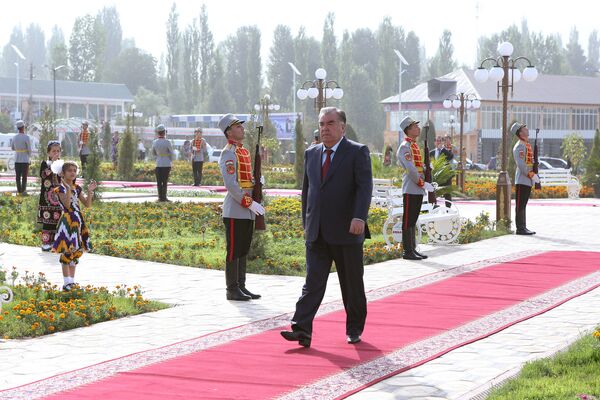 Какой сегодня праздник в Таджикистане и мире: 18 октября Какой сегодня праздник в Таджикистане и мире: 18 октября - Sputnik Таджикистан