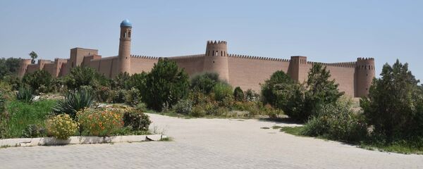 Древняя крепость Хулбук в Хатлонской области Древняя крепость Хулбук в Хатлонской области - Sputnik Таджикистан