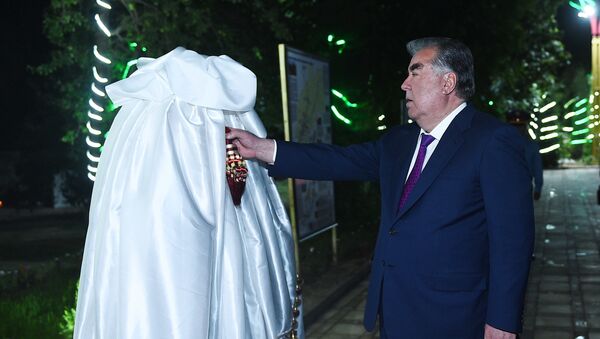 Рахмон в Ховалинге открыл музей в честь таджикского героя Восеъ  - Sputnik Тоҷикистон