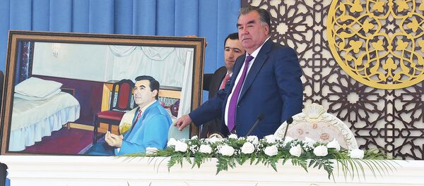Президент Республики Таджикистана Эмомали Рахмон - Sputnik Тоҷикистон