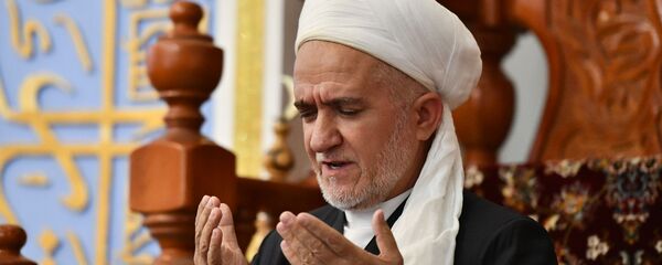 Праздничный намаз на Иди Курбон в Душанбе - Sputnik Тоҷикистон