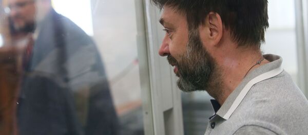 Заседание суда по делу журналиста К. Вышинского в Киеве - Sputnik Таджикистан