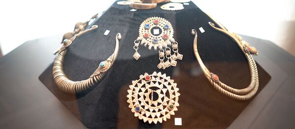 В московском Музее Востока открылась выставка В тени вершин В московском Музее Востока открылась выставка В тени вершин - Sputnik Таджикистан