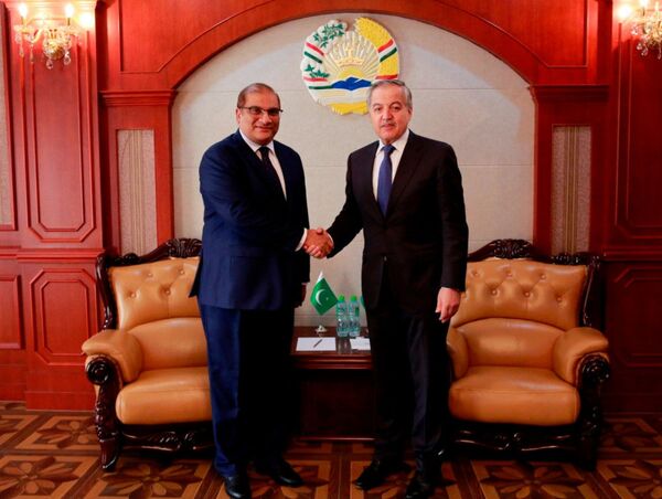 Таманниёти Сироҷиддин Муҳриддин ба сафири нави Покистон дар Тоҷикистон - Sputnik Тоҷикистон