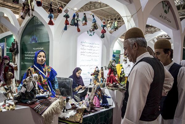 Выставка достижений народного хозяйства Ирана, проходящая в Экспоцентре Тегерана - Sputnik Таджикистан